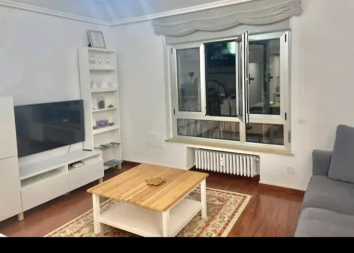 Piso Nuevo Centro Doctor Casal Appartamento